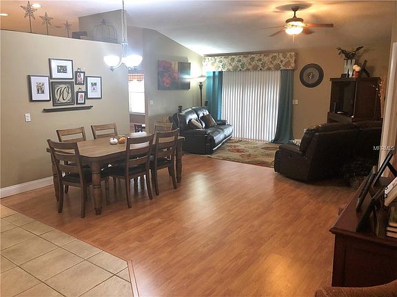 4th image of 1210 Green Valley Ct