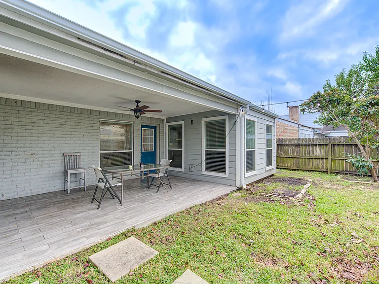 1522 S Kirkwood Rd — Photo 17