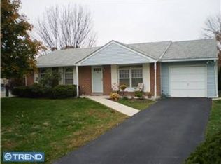 917 Independence Rd, Norristown, PA 19403