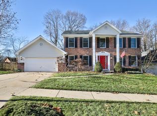 4 Cedar Valley Ct, Saint Charles, MO 63303