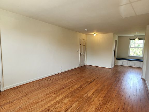 5th image of 3347 S Wakefield St Unit B2-1