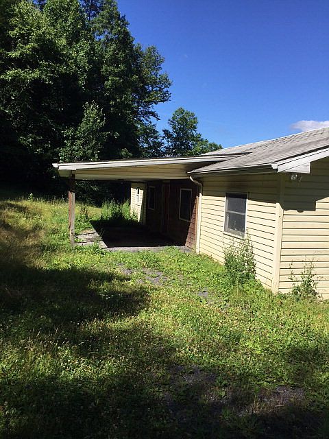 2nd image of 99 Meadow Woods Dr