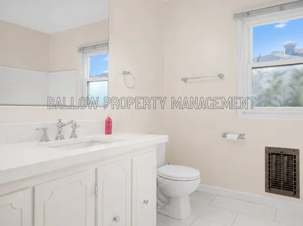 6129 Pembroke Dr, San Diego, CA 92115