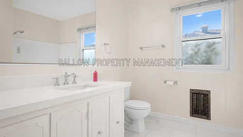 6129 Pembroke Dr Photo 1