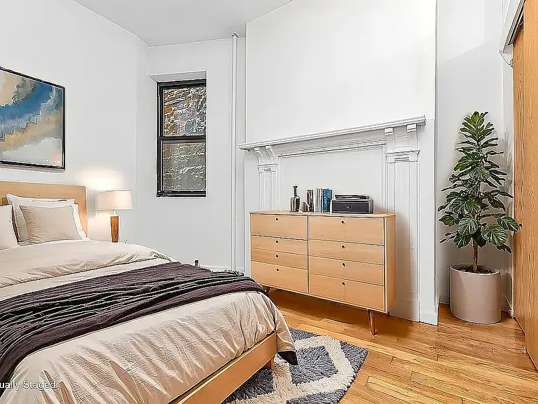 25 Thompson St #18 — Photo 2