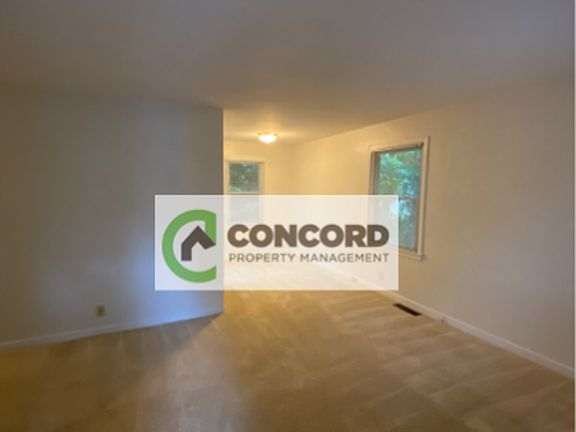 3rd image of 415 E Radiance Dr APT B