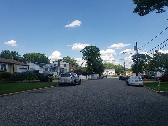 5th image of 230 Loeffler St