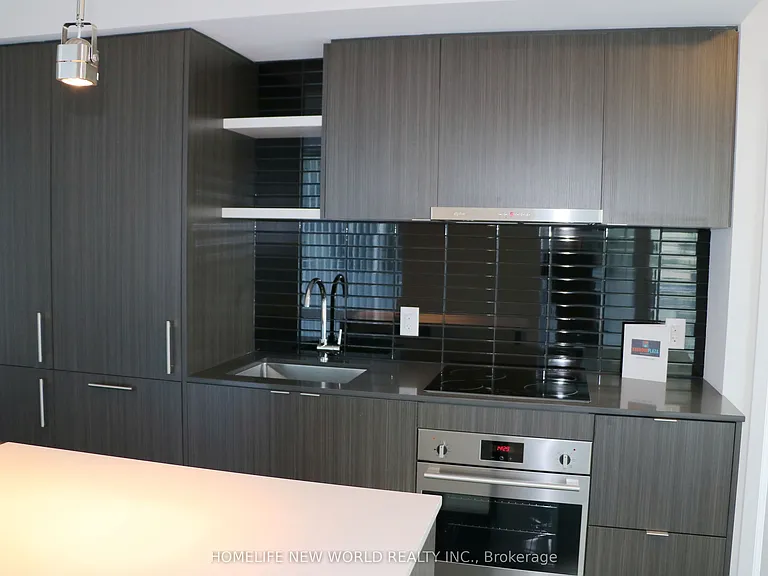 100 Harbour St #4210 — Photo 6