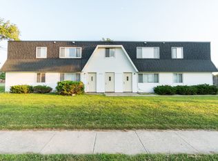 2220 W 4th St #5, Cedar Falls, IA 50613