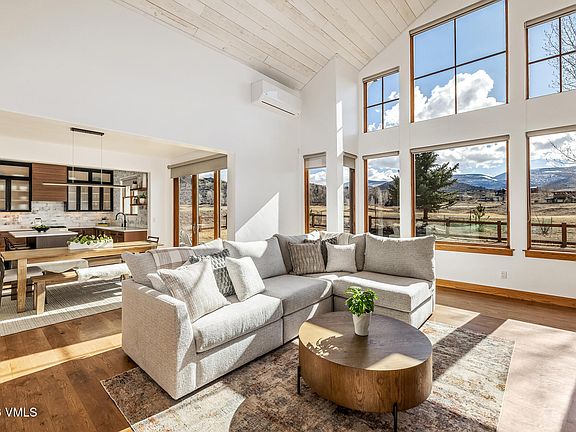 3rd image of 2044 Eagle Ranch Rd