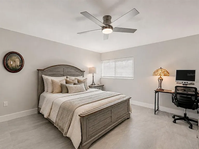 131 Whispering Sands Cir #V-33 — Photo 21