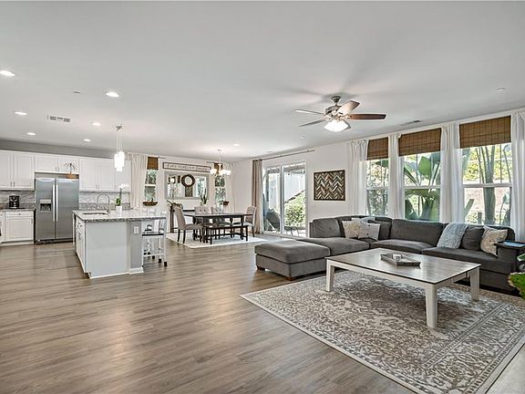 4th image of 30134 Redding Ave