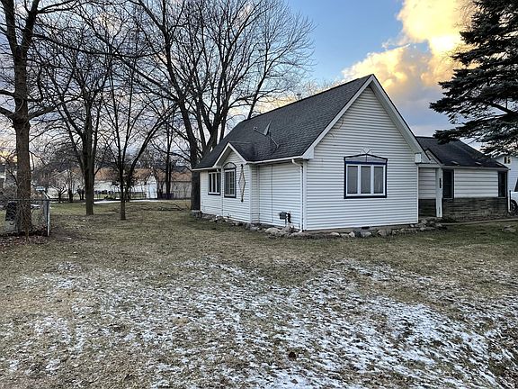 2nd image of 1811 Eastport Dr