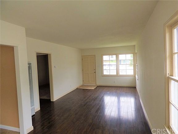 5th image of 11905 Pluton St