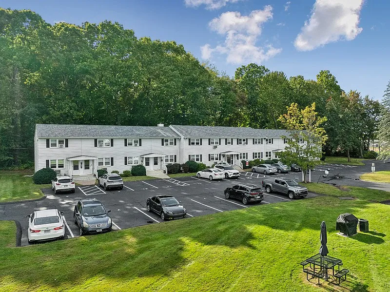 Fox Hill Commons