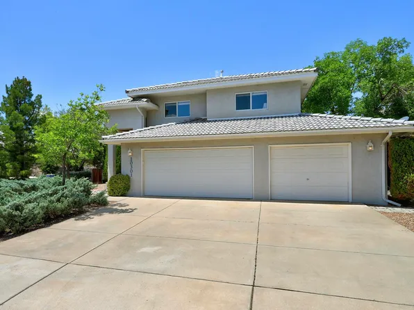10301 Lawton St NW, Albuquerque, NM 87114