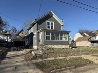 1015 S Columbia Ave, Freeport, IL 61032
