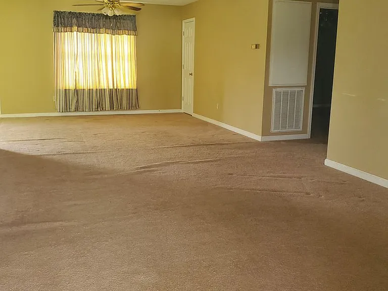 727 Macey St — Photo 2