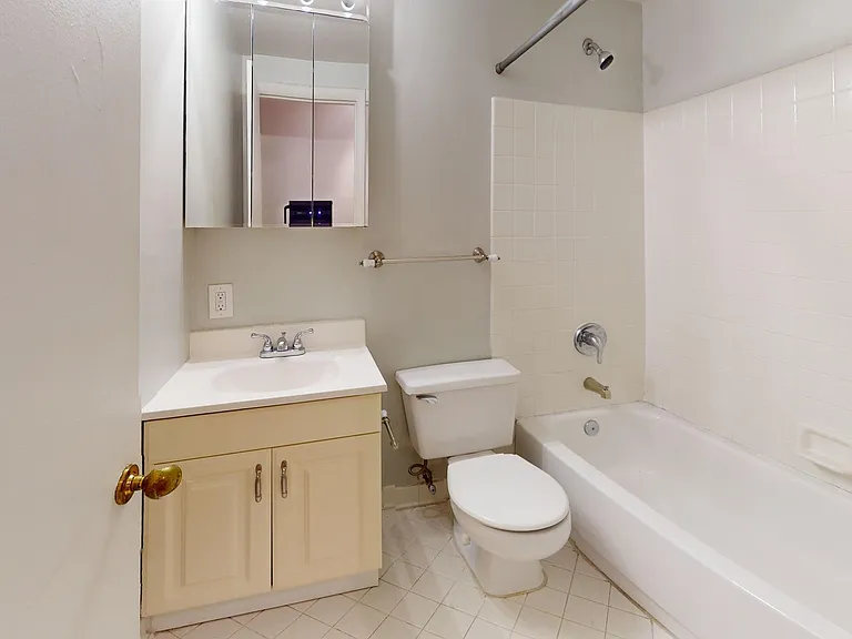 201 Massachusetts Ave NE #301 — Photo 6