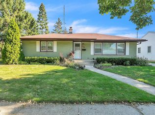 1823 Mars Ave, Racine, WI 53404