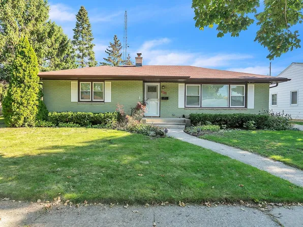 1823 Mars AVENUE, Racine, WI 53404