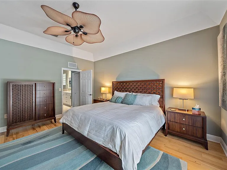 354 Melrose Ct — Photo 24
