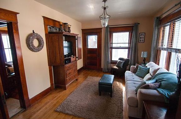 2nd image of 1169 Cass St