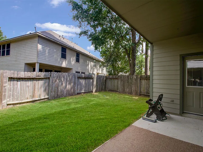 115 W Burberry Cir — Photo 23