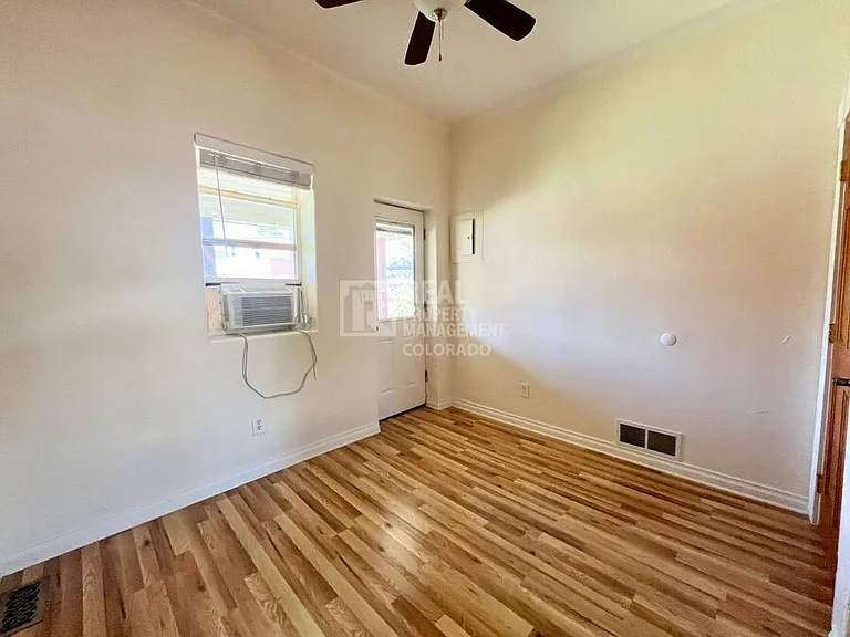 3127 N Downing St — Photo 7