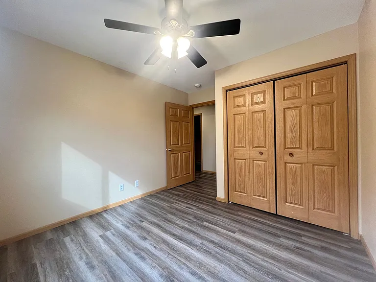 96 Valley Ln — Photo 8
