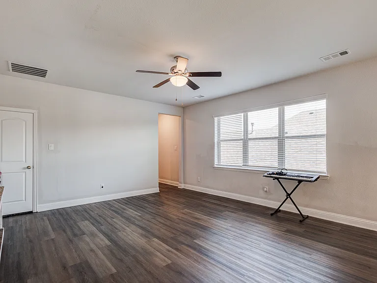 4248 Del Rey Ave — Photo 26