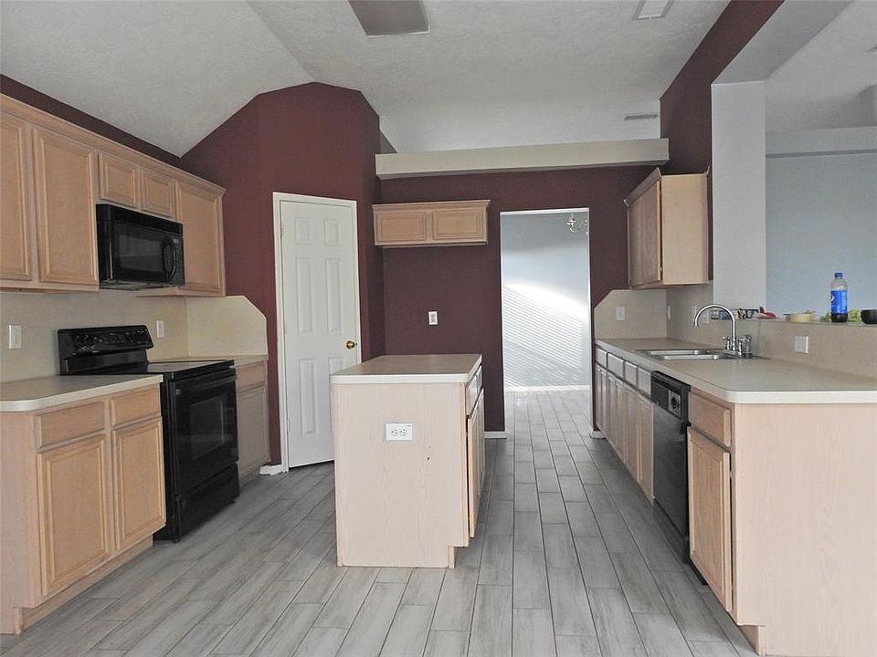 1st image of 12615 Laurel Falls Ct