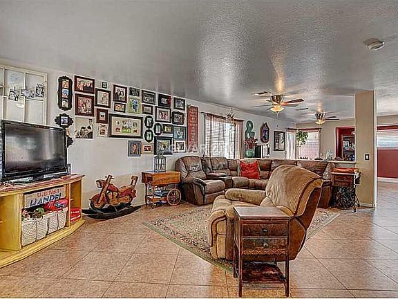 3rd image of 5441 Sunnyville St