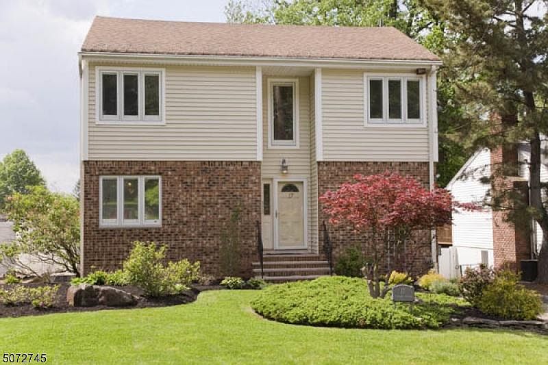 1st image of 17 Terrace Ave