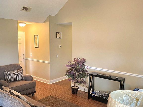 5th image of 9046 Whispering Pines Blvd