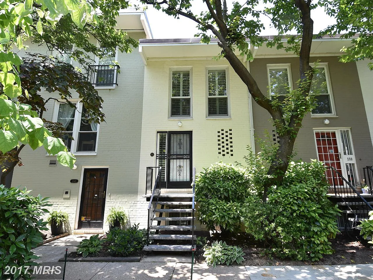 241 G St SW #118 photo 1