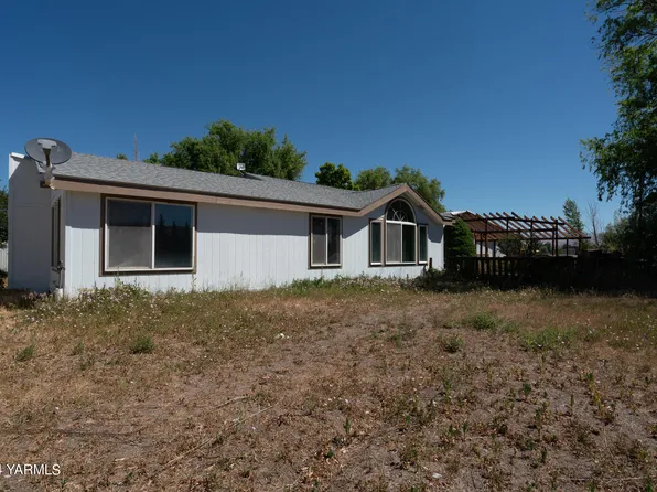 4111 Bell Rd, Yakima, WA 98901