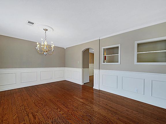 4th image of 4326 Wonderland Dr