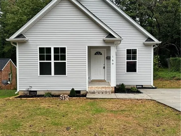 169 Clayton St, Winston Salem, NC 27105