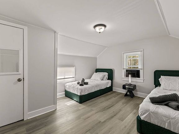 5th image of 2 Hoffman St #4
