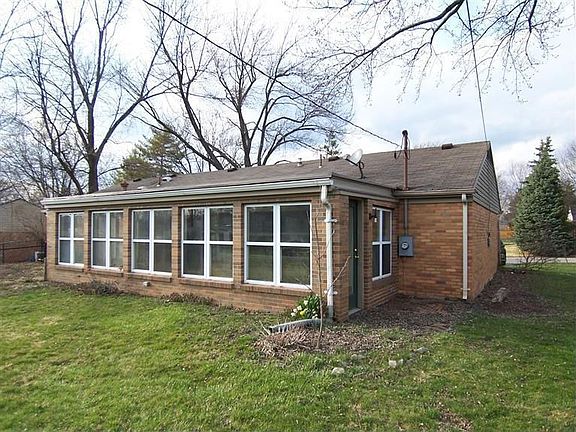 2nd image of 206 Blackstone Dr