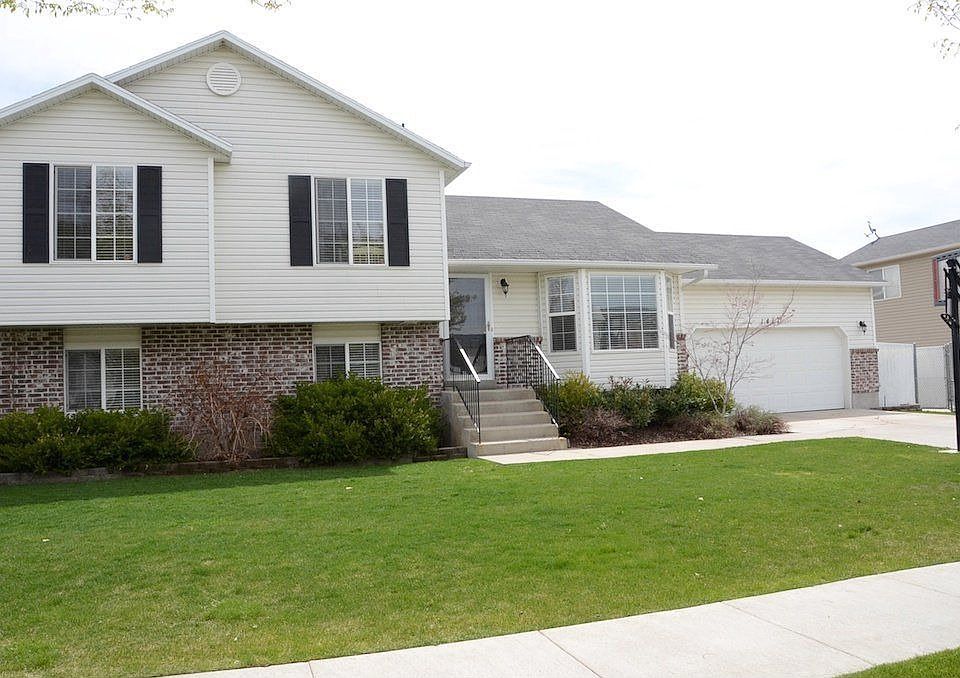 For Sale: 1411 West 2100 South, Woods Cross, Utah 84087