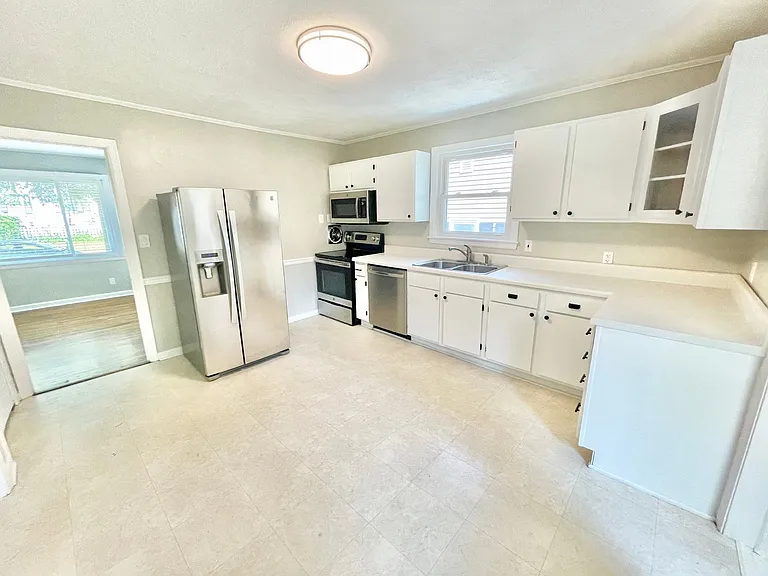 2306 Dellwood Dr — Photo 14