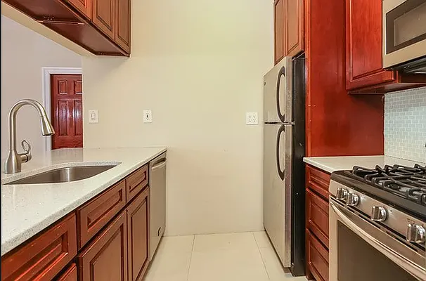 Rented by Corcoran | media 14