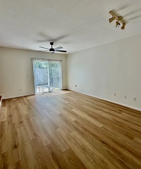 3721 W Cass St — Photo 2