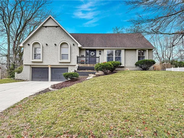 733 W 121st St, Kansas City, MO 64145