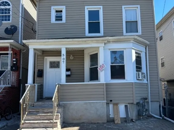 307 S PARK ST, Elizabeth City, NJ 07206