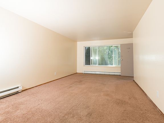 4th image of 4120 11th Ave NE APT 309