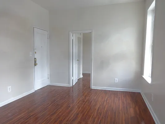 Rented by Blue Egg Realty Corp | media 15