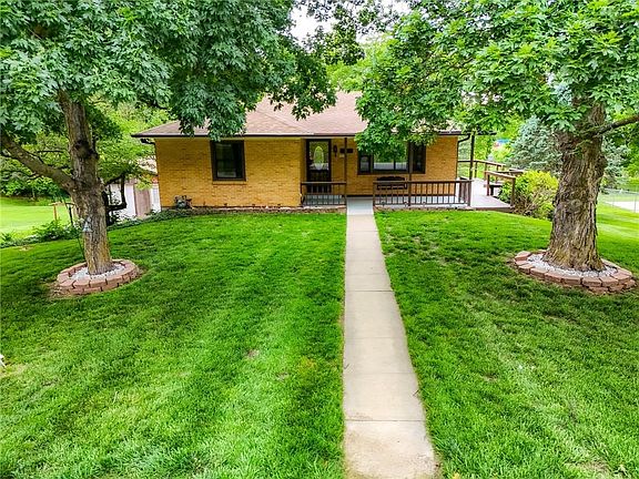 3rd image of 2628 S 39th Ter